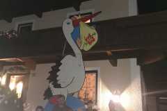 Storch aufhängen bei Kröll Sabina (Ratschn)